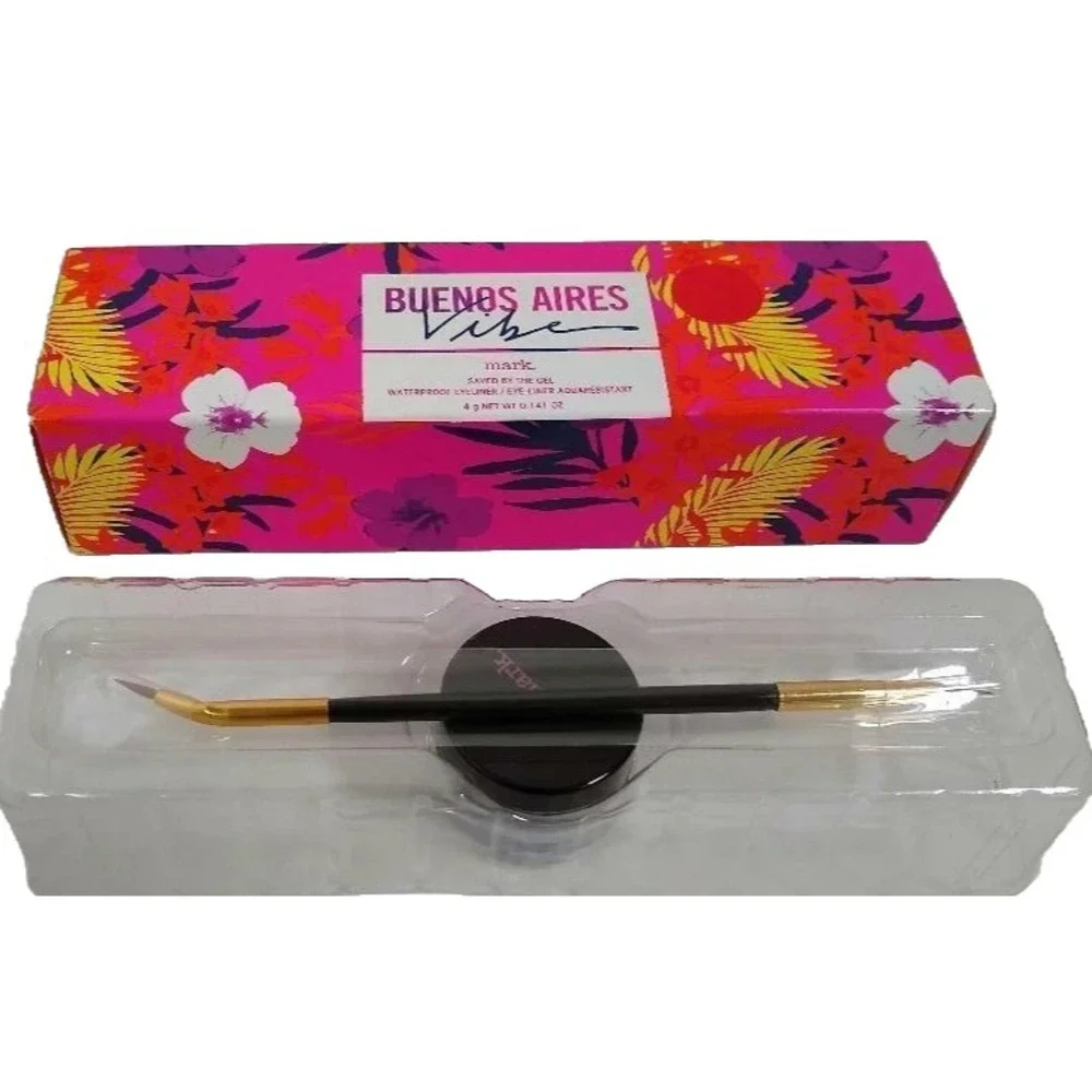 Avon Mark ~ Buenos Aires Vibe ~ Saved By The Gel Waterproof Eyeliner ~ Cool Azul